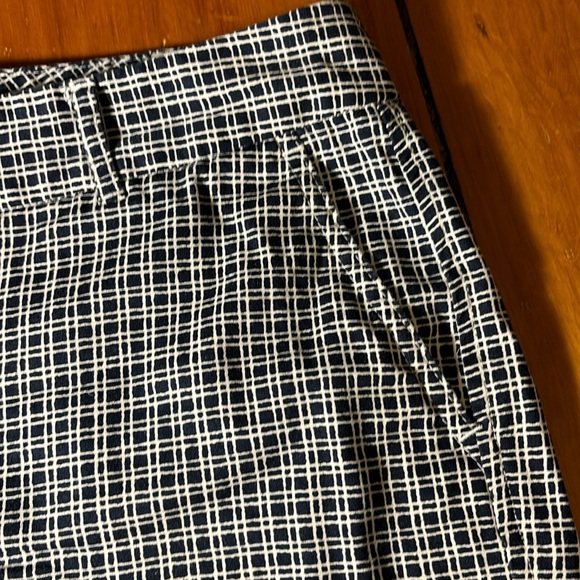 Crosshatched navy and white shorts, size 12 - Picture 4 of 5